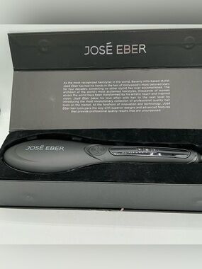 Jose Eber Digital Straightening Brush